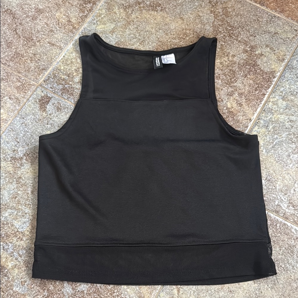 H&M Classic Black Crop Top